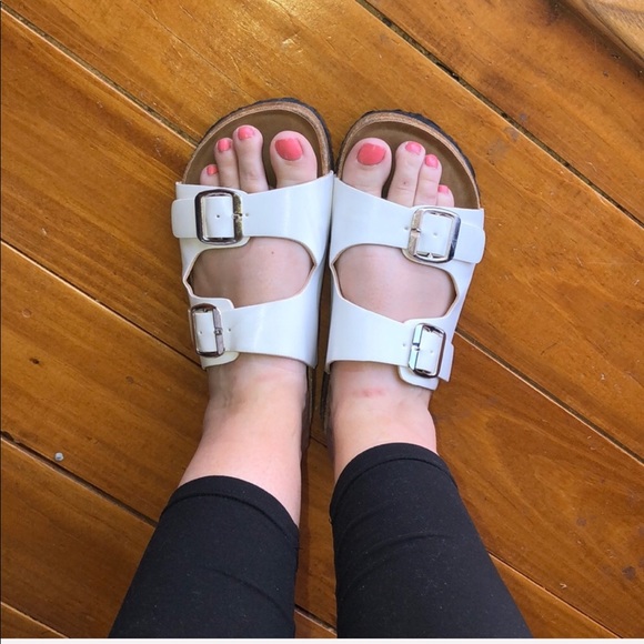 Yoki White Sandal - Picture 3 of 3